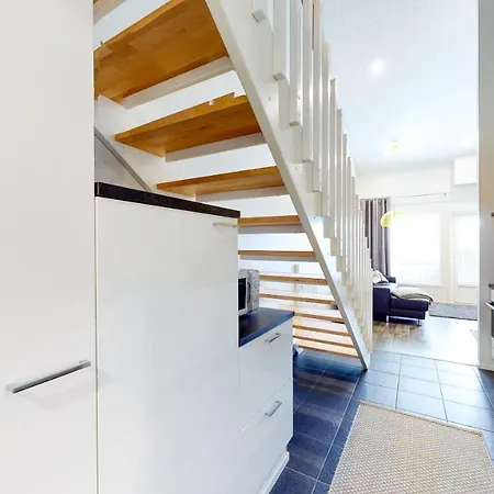 Starvillas A 301 - 6 Hengen Viehaettaevae Keskeisellae Paikalla Semesterbostad