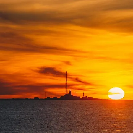 Starvillas A 301 - 6 Hengen Viehaettaevae Keskeisellae Paikalla Semesterbostad Kalajoki