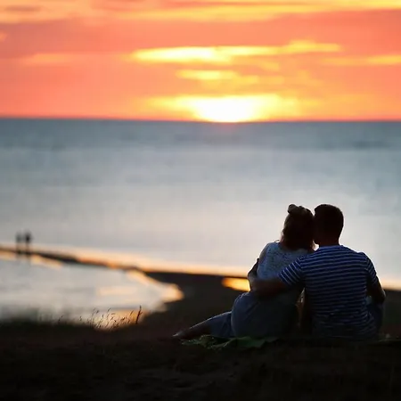 Starvillas A 301 - 6 Hengen Viehaettaevae Keskeisellae Paikalla Semesterbostad Kalajoki