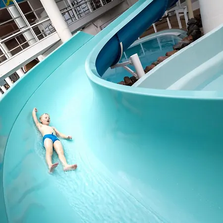 Starvillas A 301 - 6 Hengen Viehaettaevae Keskeisellae Paikalla * カラヨキ